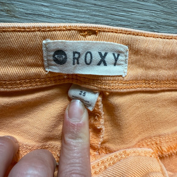 2/$30, 4$50 Roxy Jean Shorts, Size 25 NWOT - Picture 4 of 4
